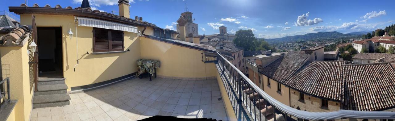 Casa Vacanze Onelia Villa Gualdo Tadino Luaran gambar